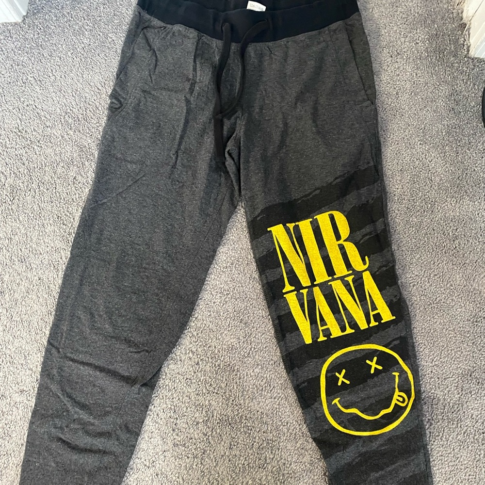 Nirvana joggers sz small
